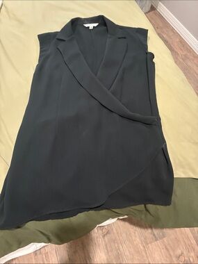 Sleeveless Wrap-Front Black shirt  - Cabi XS